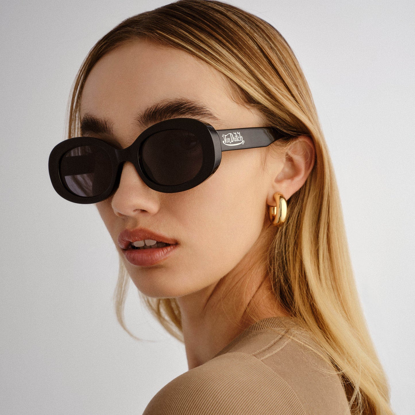 Dazed Black Female Oval Sunglasses | Aire