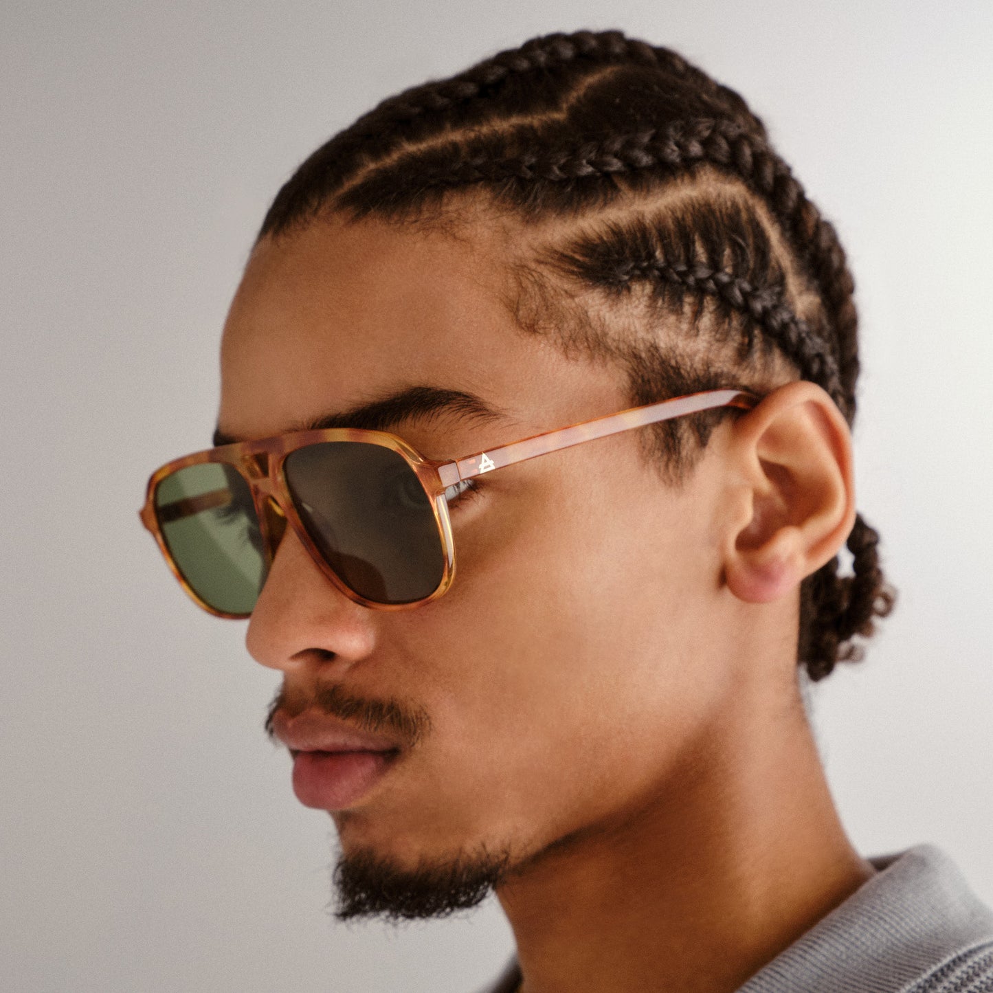 Monoceros Vintage Tort Uni-Sex Aviator Sunglasses | Aire