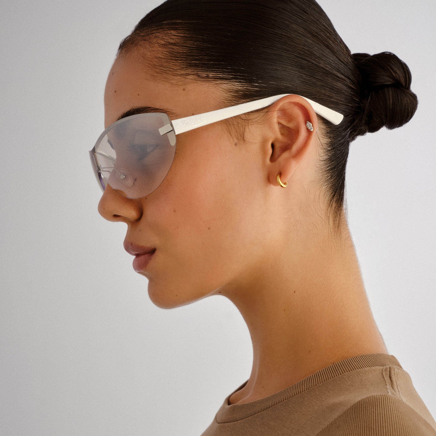 Bombshell Silver White Female Aviator Sunglasses | Aire