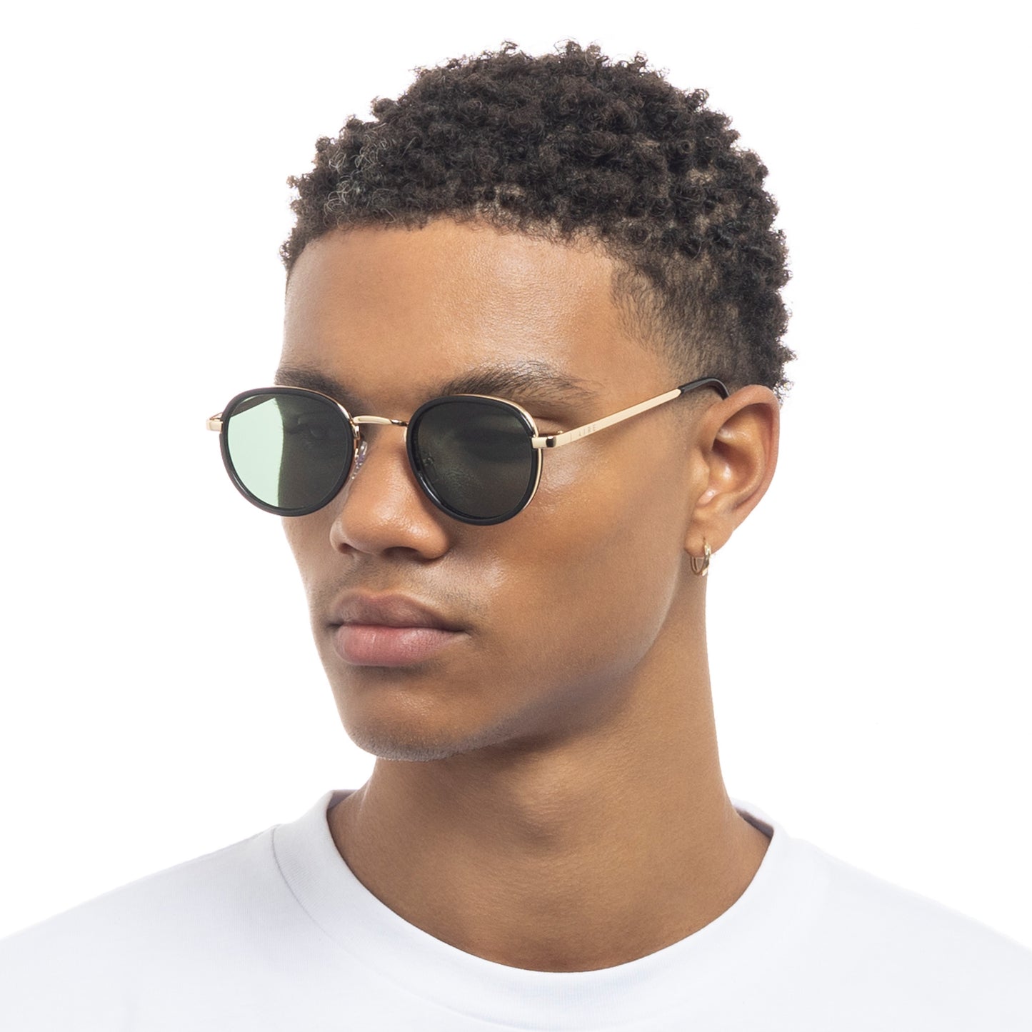 Cygnus Black Gold Uni-Sex Round Sunglasses | Aire