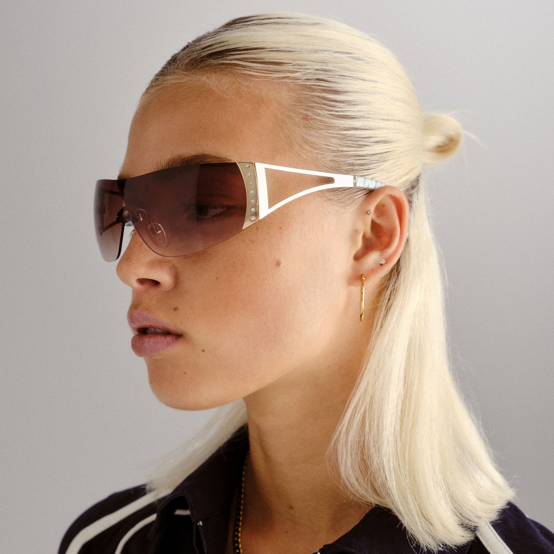 Saturn Gold Ivory Seashell Female Wrap Sunglasses | Aire