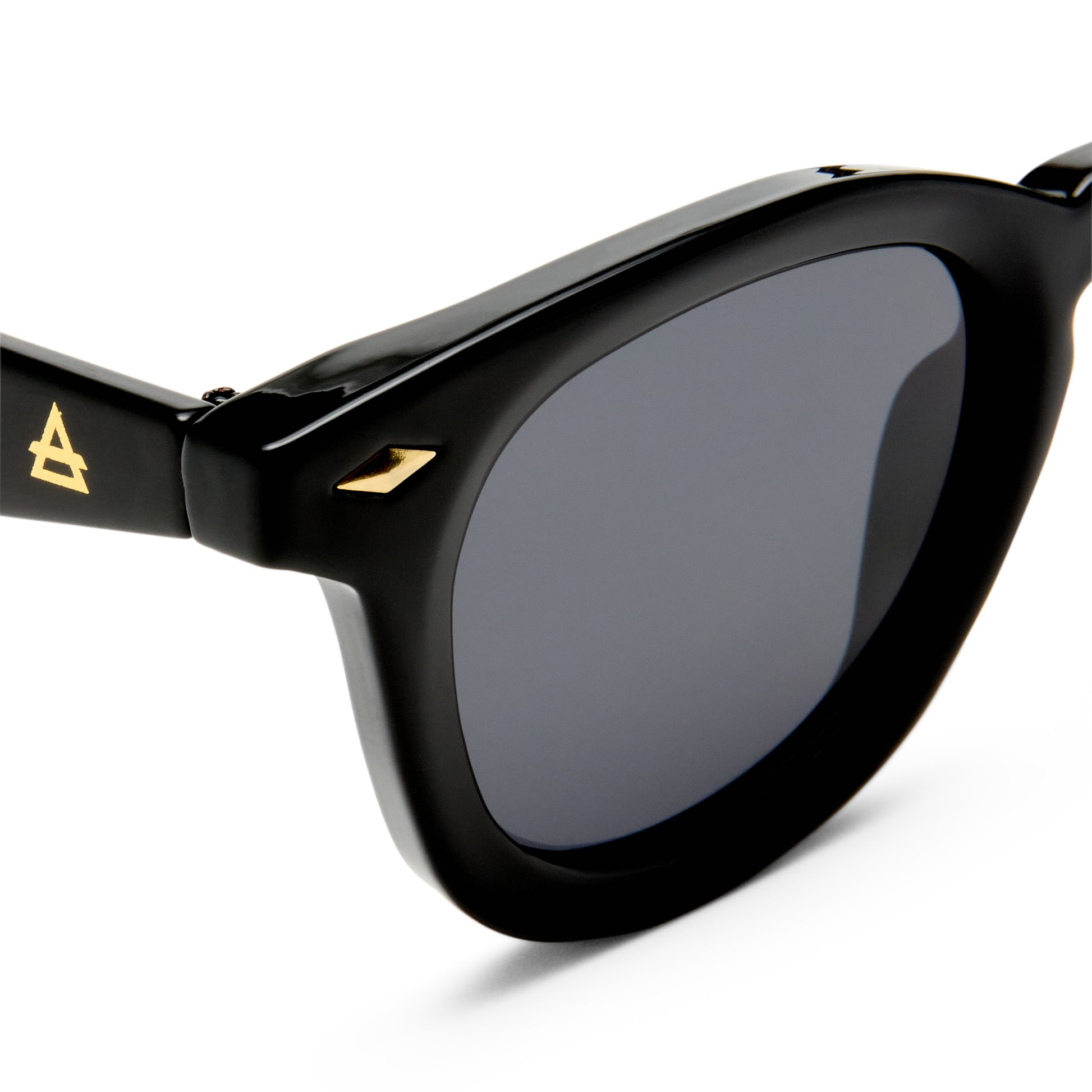 Aperture Black Uni-Sex Round Sunglasses | Aire