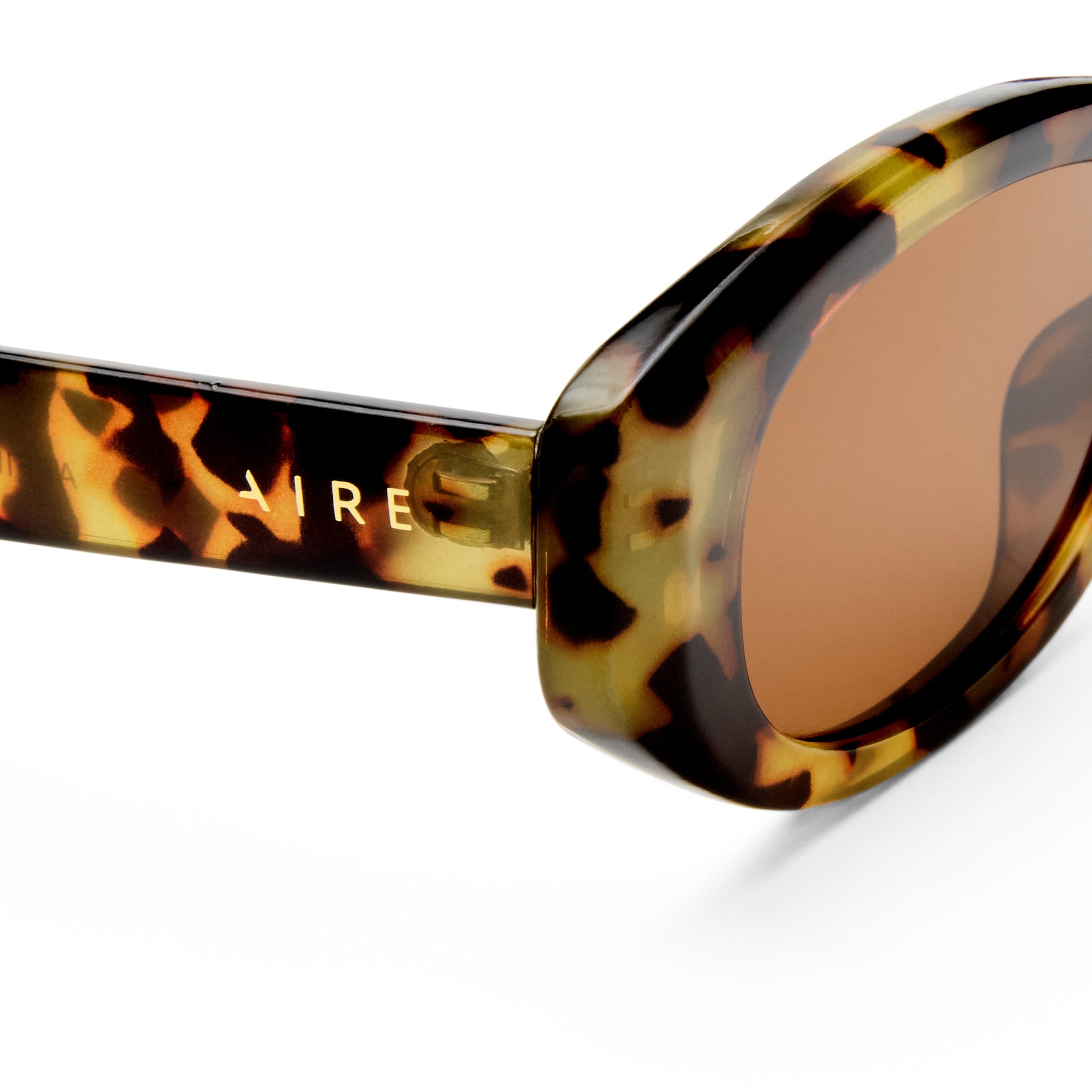 Affinity Mottled Tort Uni-Sex Oval Sunglasses | Aire