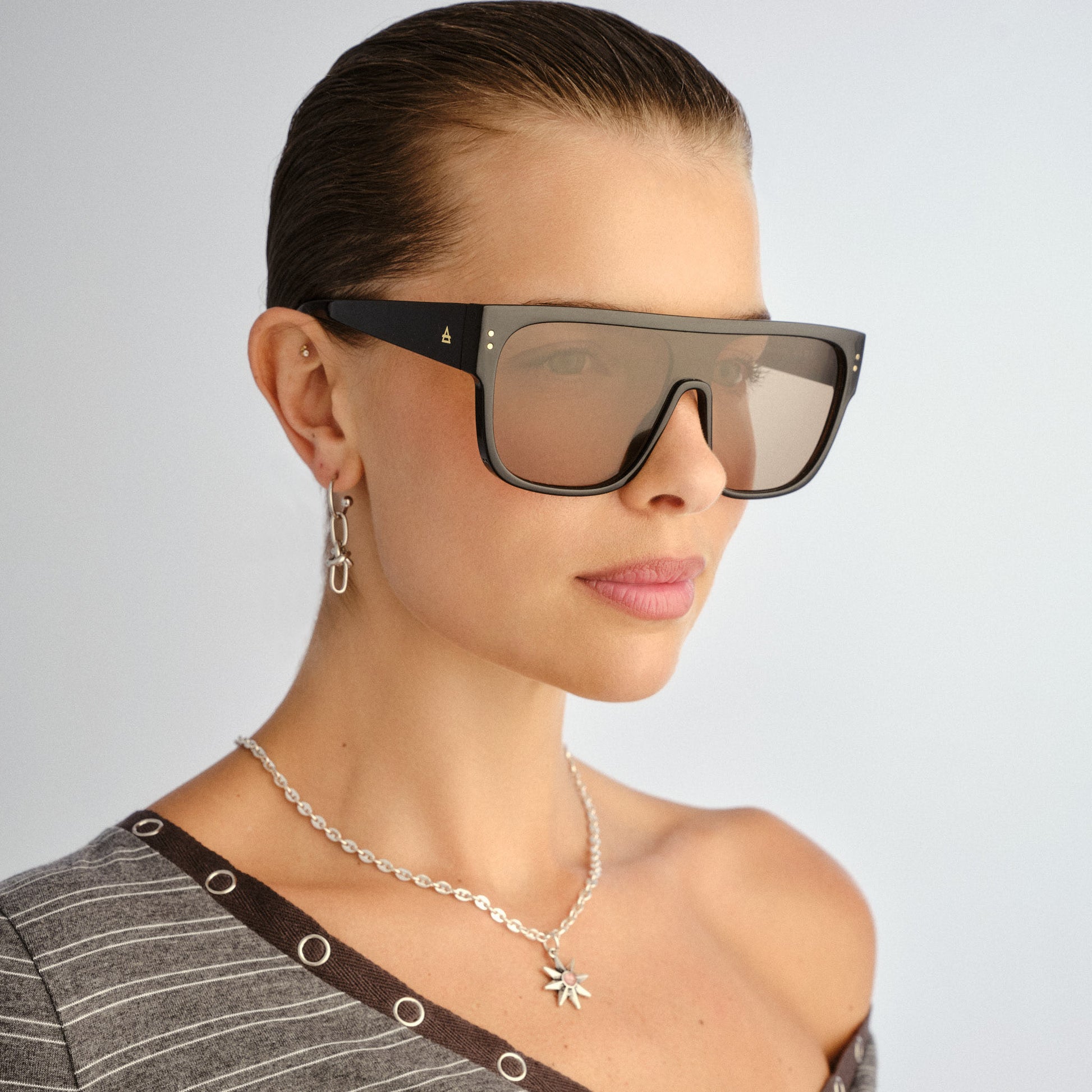 Starwake Black Uni-Sex Square Sunglasses | Aire