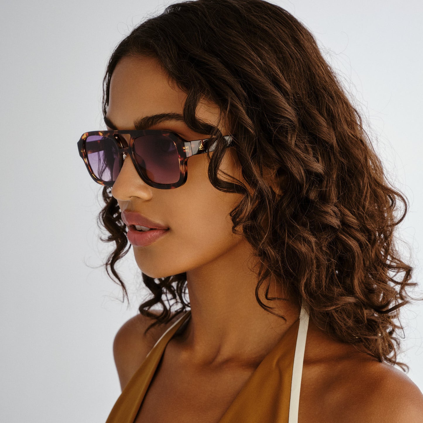 Aquarius Amber Tort Female Aviator Sunglasses | Aire