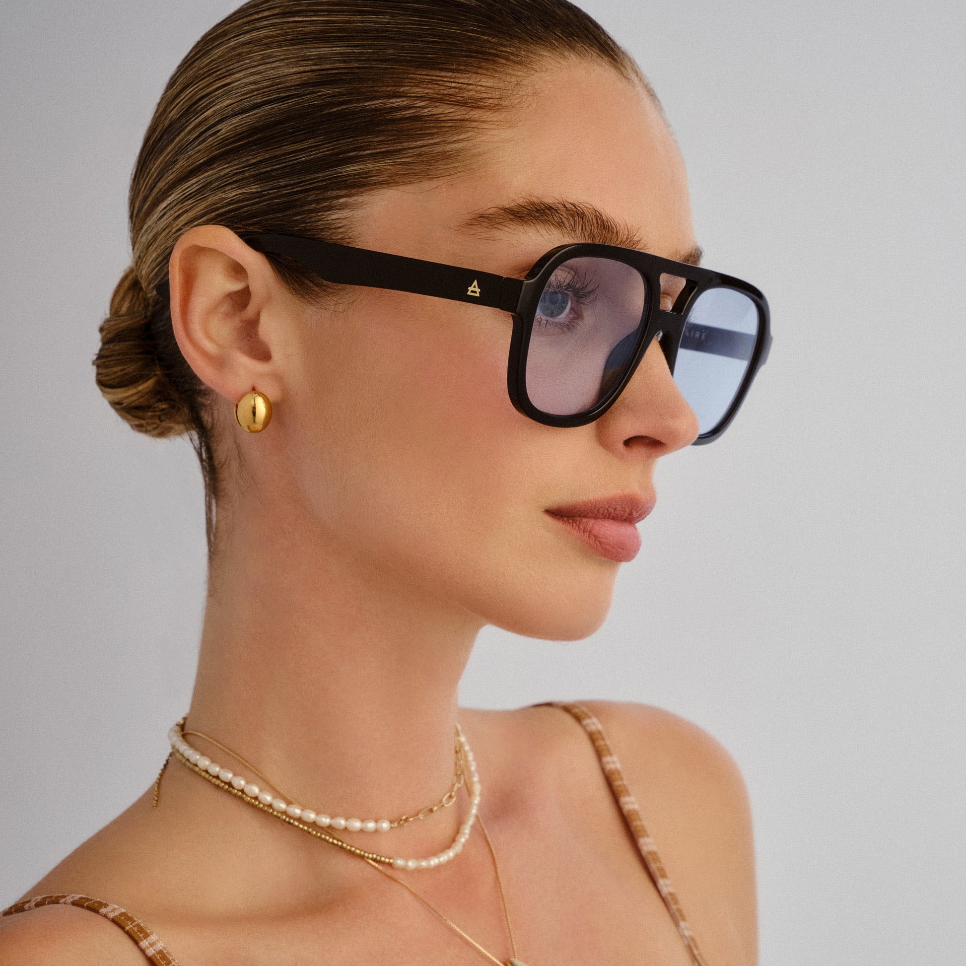 Whirlpool Black Female Aviator Sunglasses | Aire