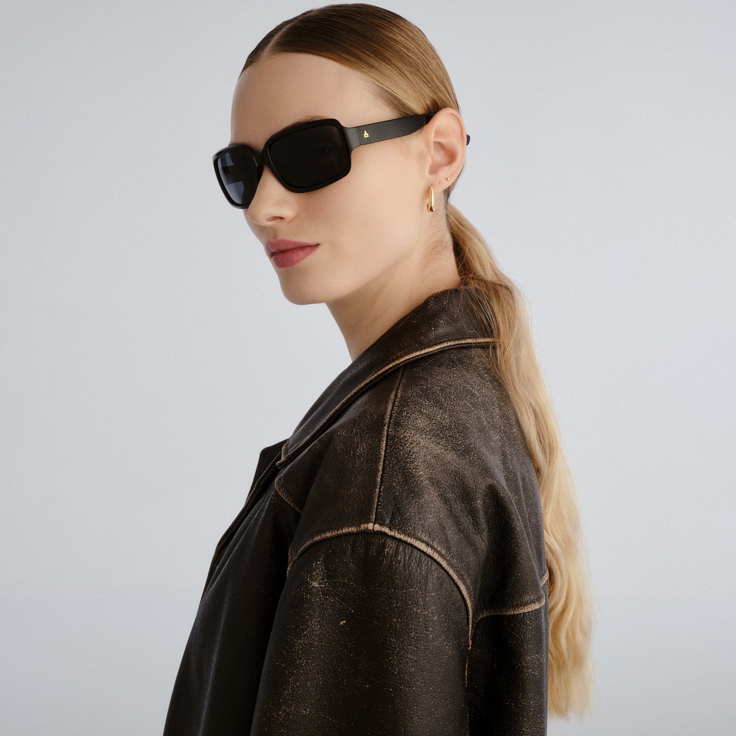 Ignite Black Uni-Sex Wrap Sunglasses | Aire