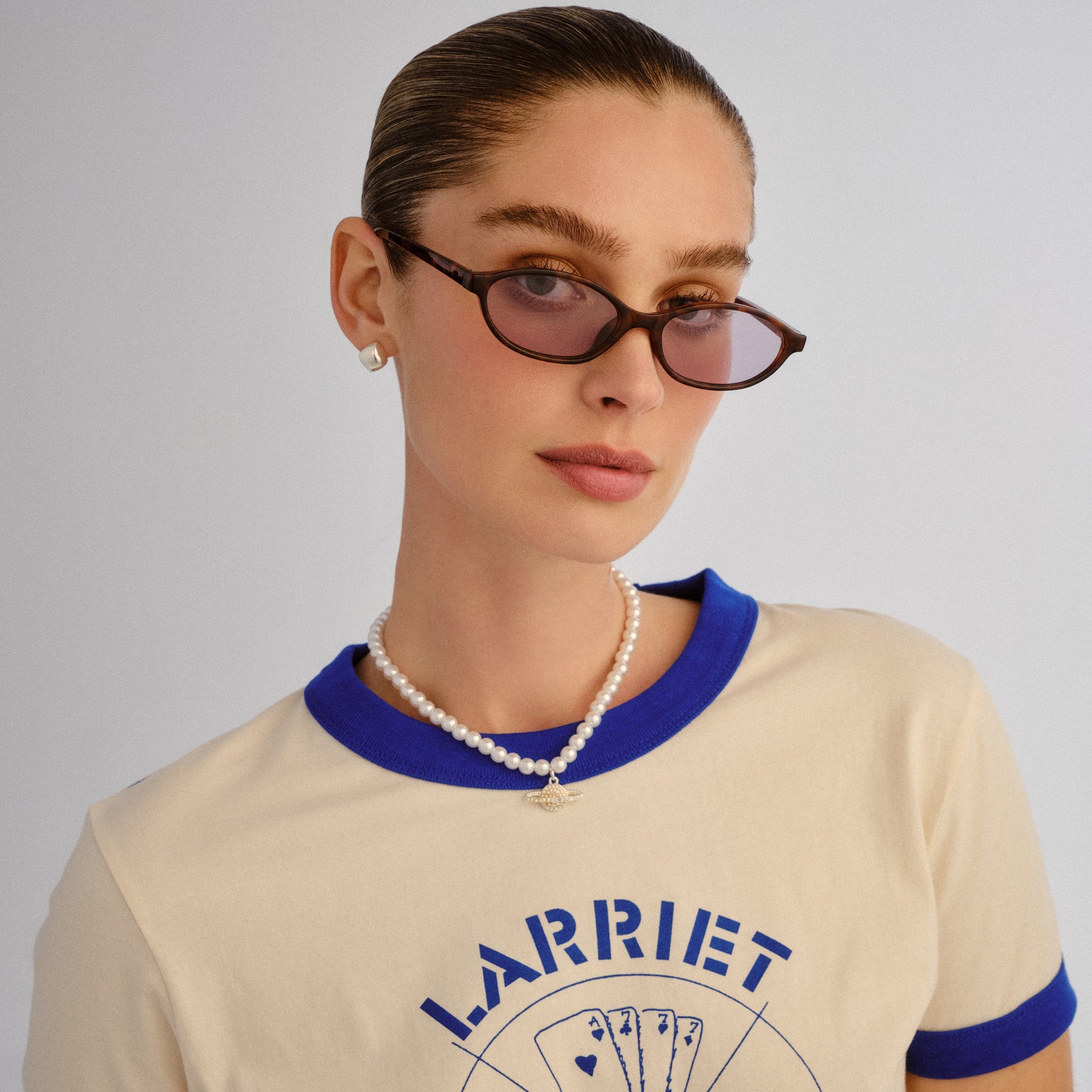 Earthshine Amber Tort Female Oval Sunglasses | Aire