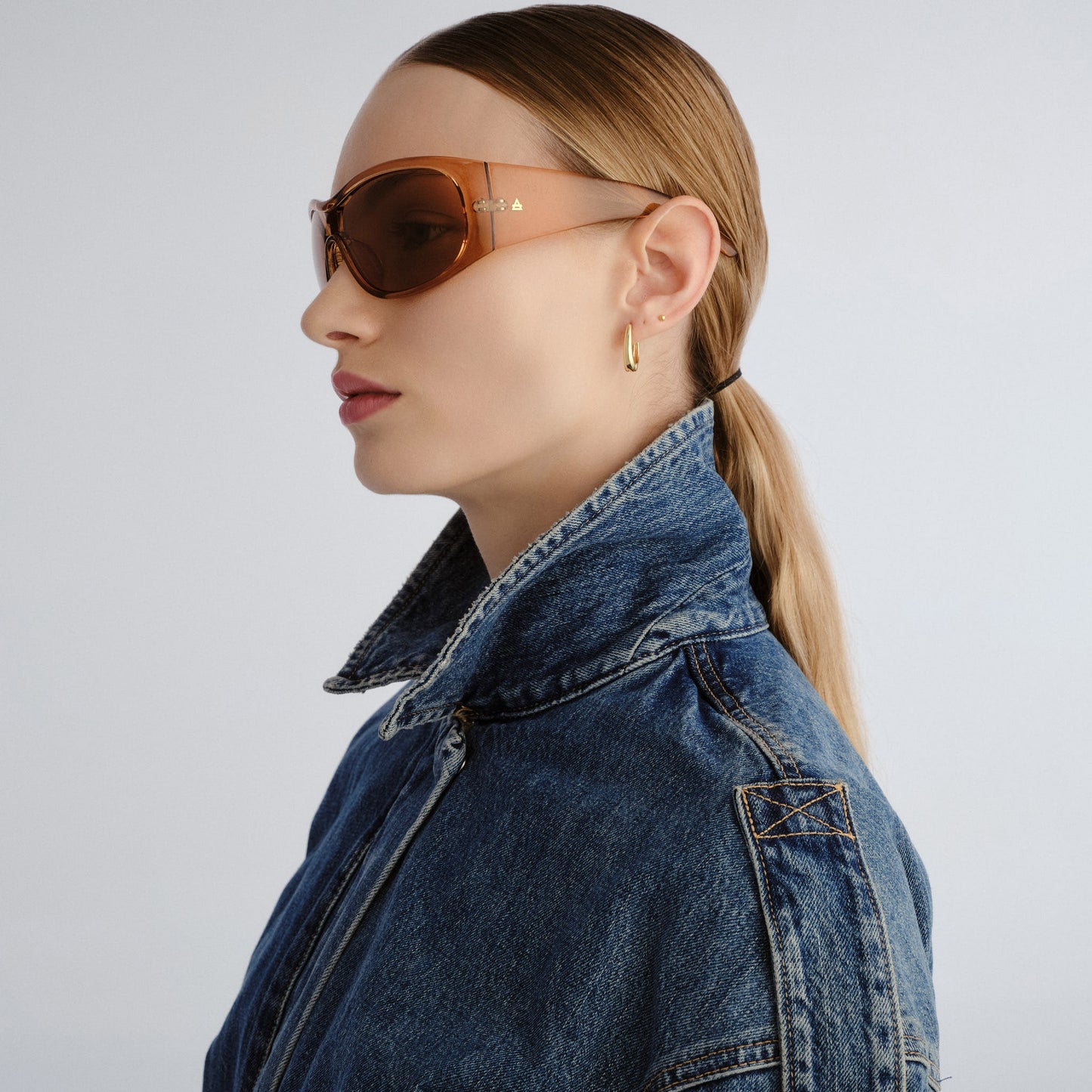 Artemis Clay Uni-Sex Shield Sunglasses | Aire