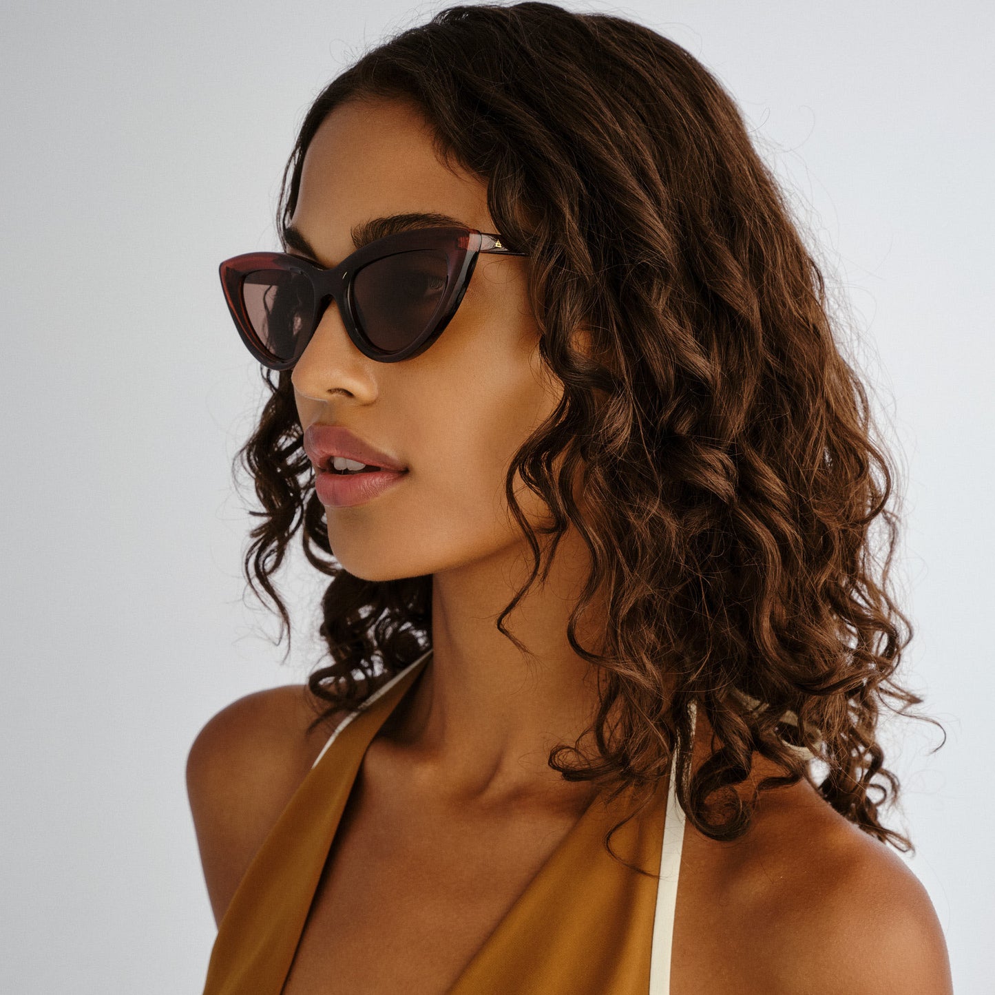 Realm Auburn Female Cat-Eye Sunglasses | Aire