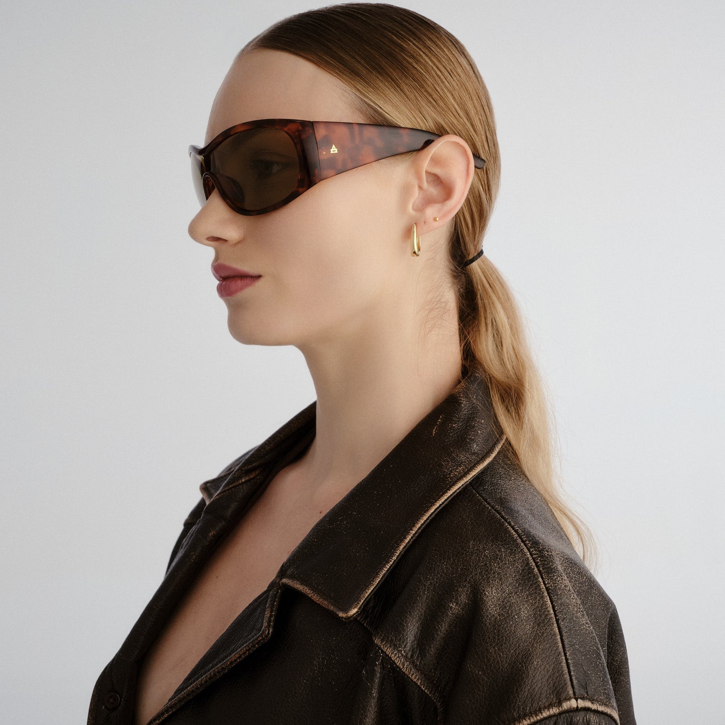 Artemis Dark Tort Uni-Sex Shield Sunglasses | Aire