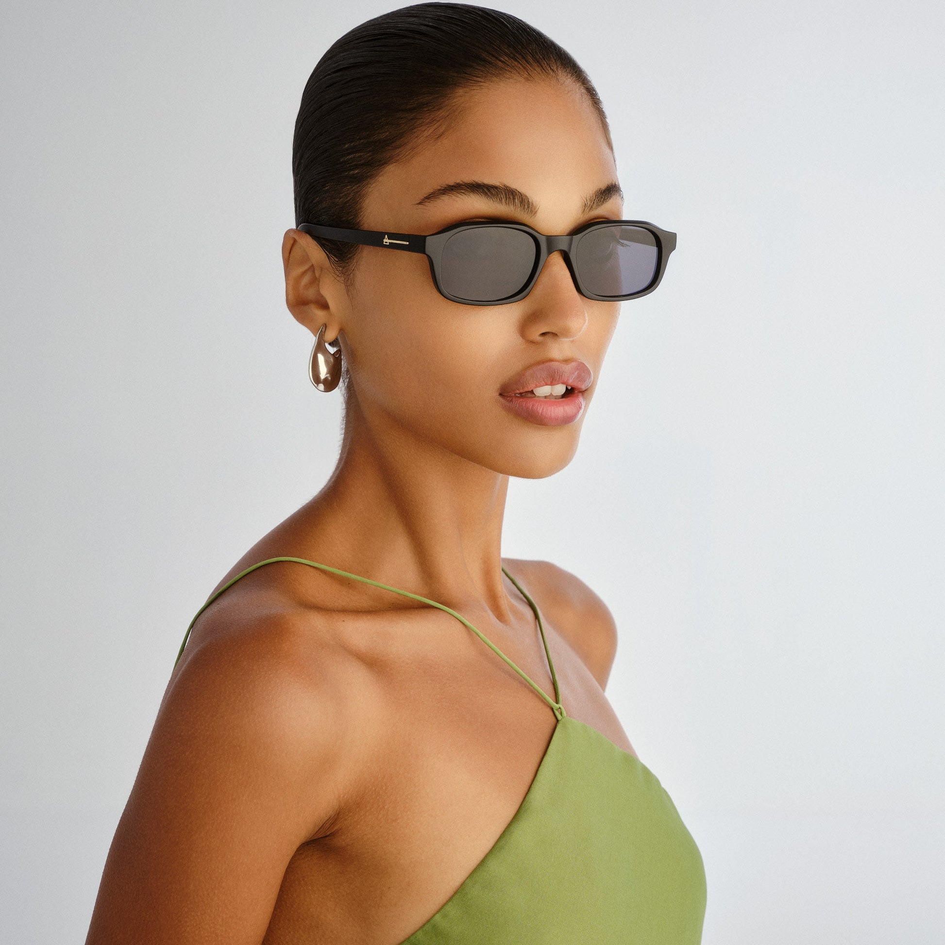 Kinetic Matte Black Uni-Sex Rectangle Sunglasses | Aire
