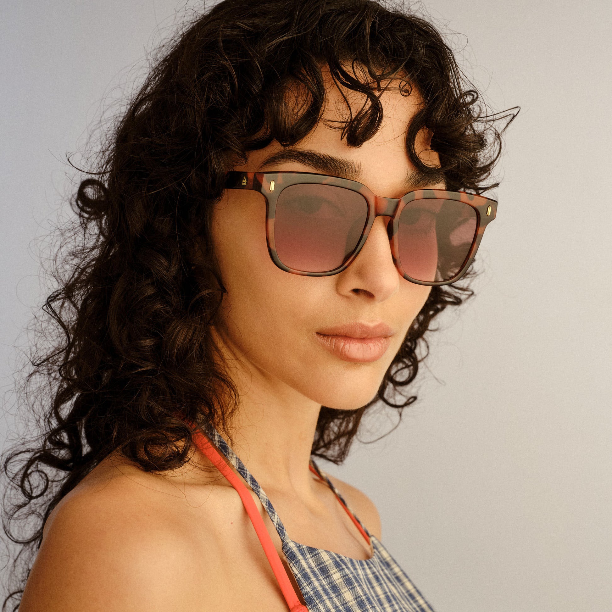 Lunar Honey Tort Uni-Sex Rectangle Sunglasses | Aire
