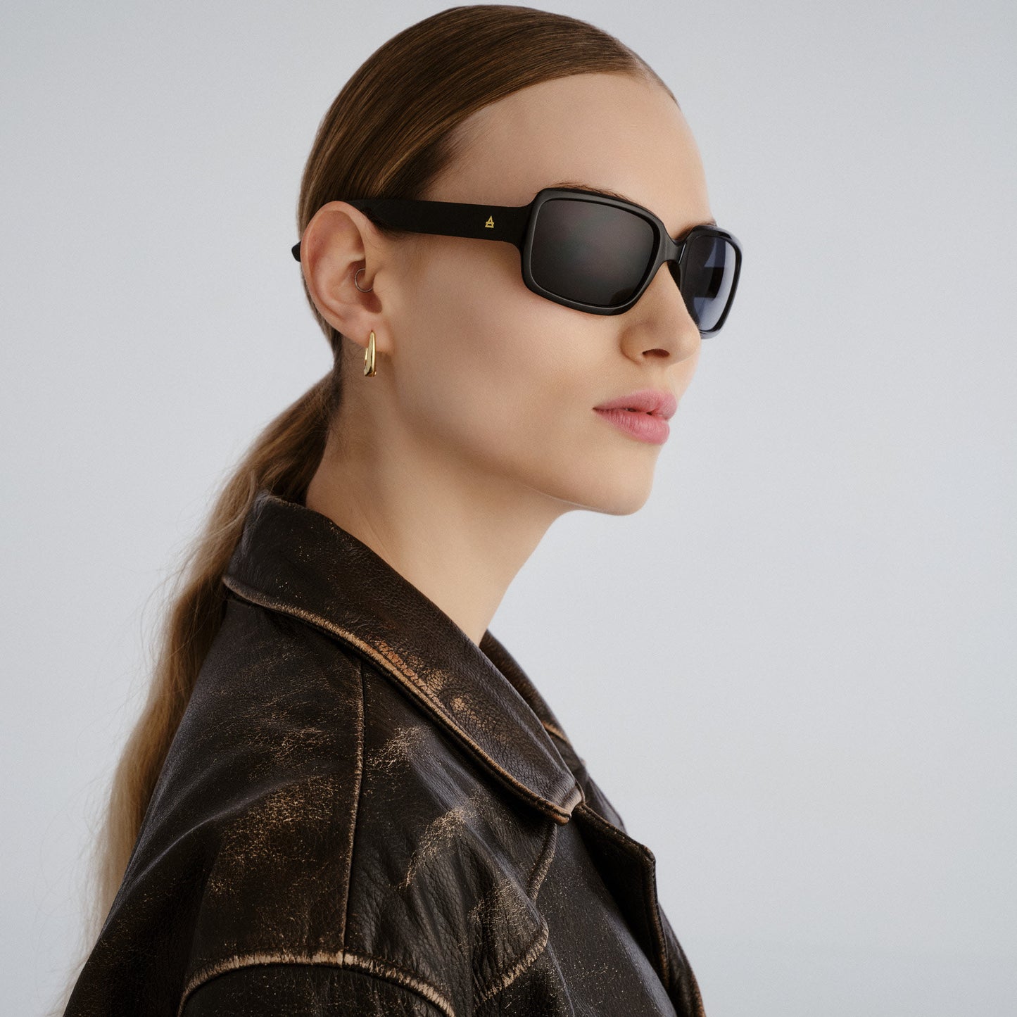 Ignite Black Uni-Sex Wrap Sunglasses | Aire