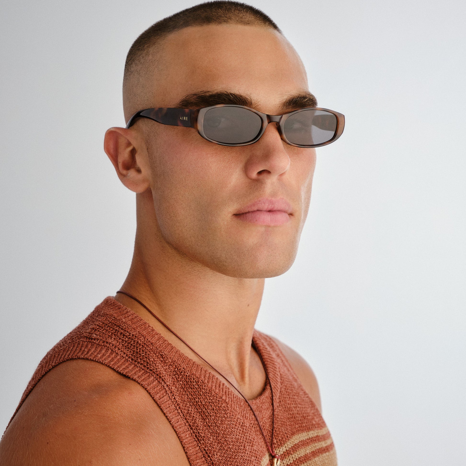 Caellum Dark Tort Uni-Sex Oval Sunglasses | Aire