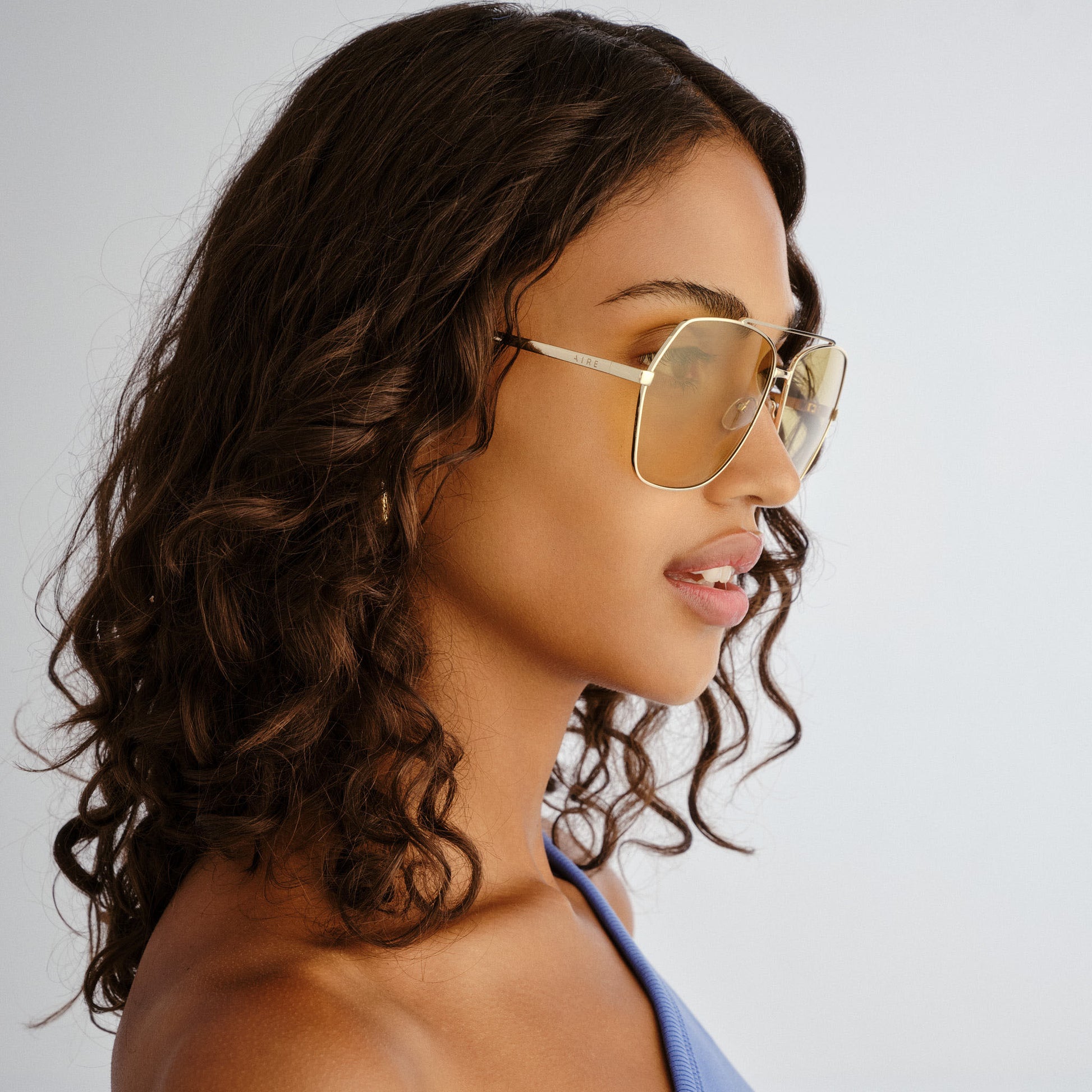 Celestine Gold Amber Tort Uni-Sex Aviator Sunglasses | Aire