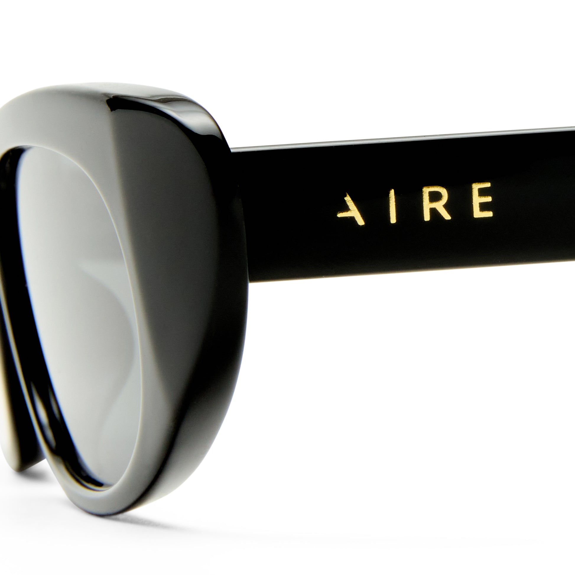 Avior Black Female Cat-Eye Sunglasses | Aire
